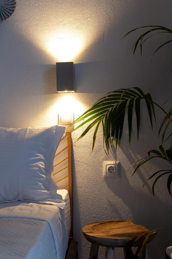 Divino Suites (Adults Only) Фира Екстериор снимка